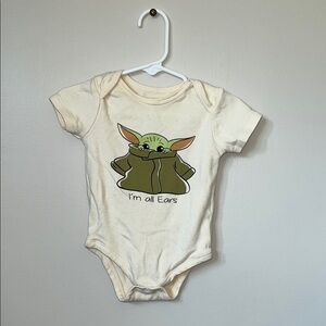 Star Wars Cream Bodysuit with Green Baby Yoda Design